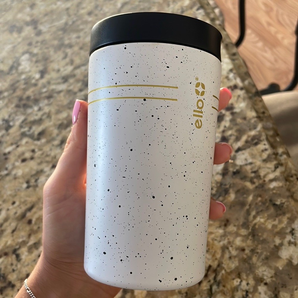 Hot and cold cup